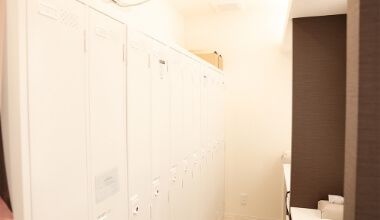 貴重品ロッカー・パウダールーム